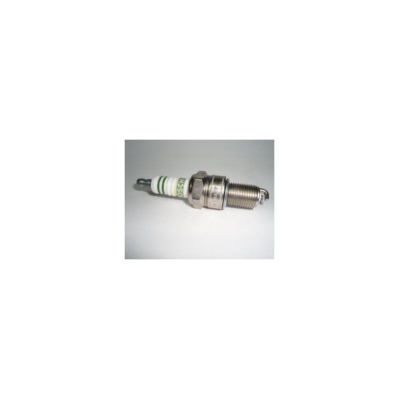 BUJIA (241235610)  BUJIA CHRYSNISSTSURU GSR-12R-18W7DC ANT.0241235602
